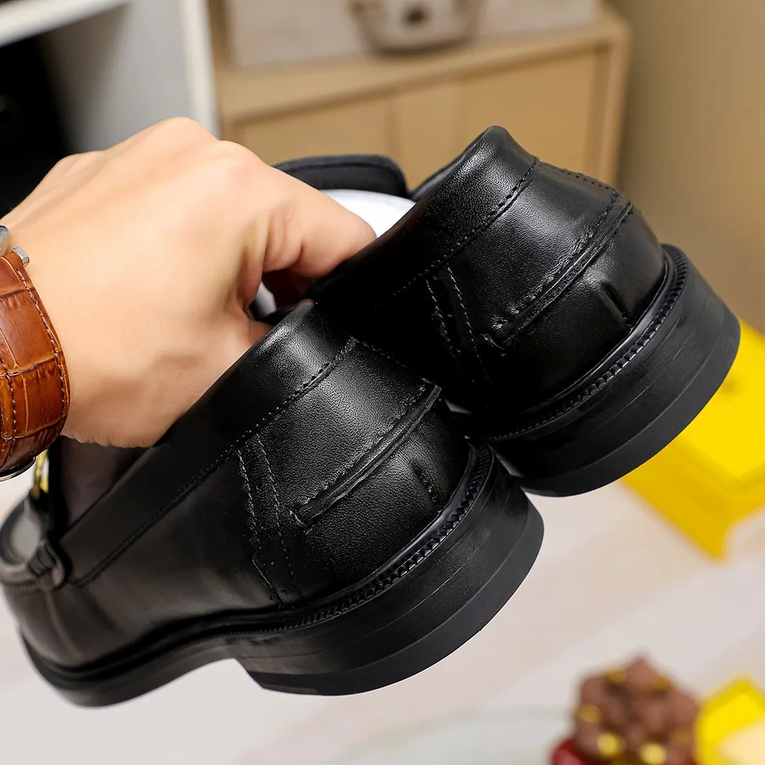 Men's shoes💰440 🕷🕷【FENDI】The latest men's formal leather shoes🇨🇳Classic series not to be missed💯The first layer is made of imported first-layer cowhide☘Original quality, the leather is smooth and delicate🎋The version is awesome, the perfect streamlined silhouette🍇🐮Leather lining, black, size 38-45...